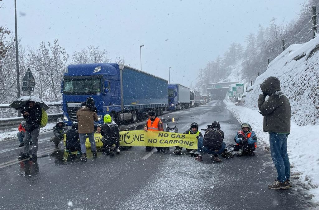 Blocco stradale al traforo del Monte Bianco