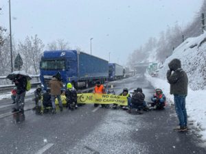 Blocco stradale del Monte Bianco. Ultima Generazione.