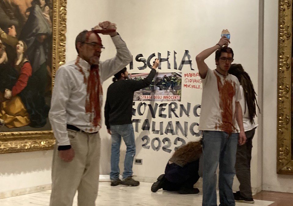 Azione a Bologna sulla Strage degli Innocenti (quella da parte del Governo a Ischia)