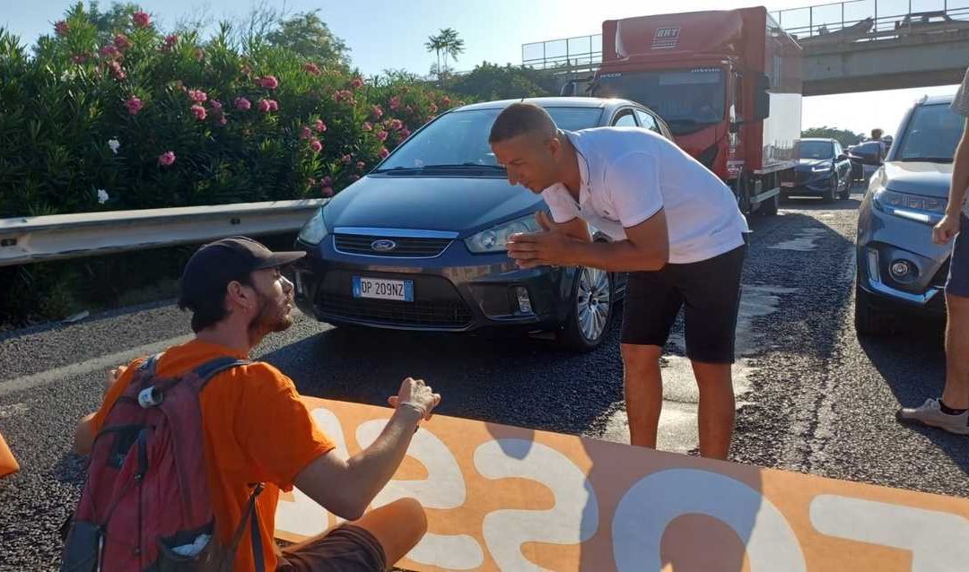 Ultima Generazione torna in strada per chiedere un #FondoRiparazione