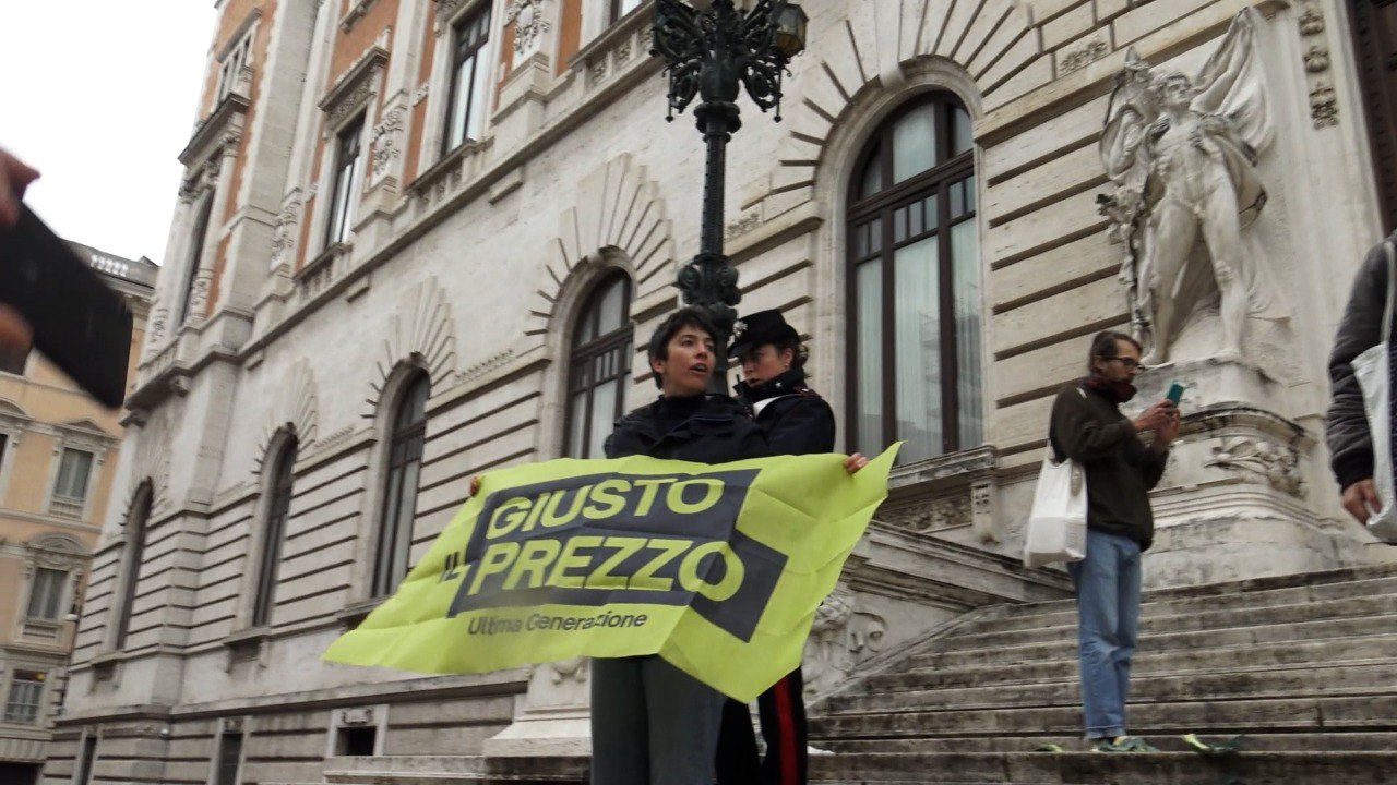 ULTIMA GENERAZIONE: ROMA, LANCIO DELLA NUOVA CAMPAGNA “IL GIUSTO PREZZO” STIAMO SOFFOCANDO