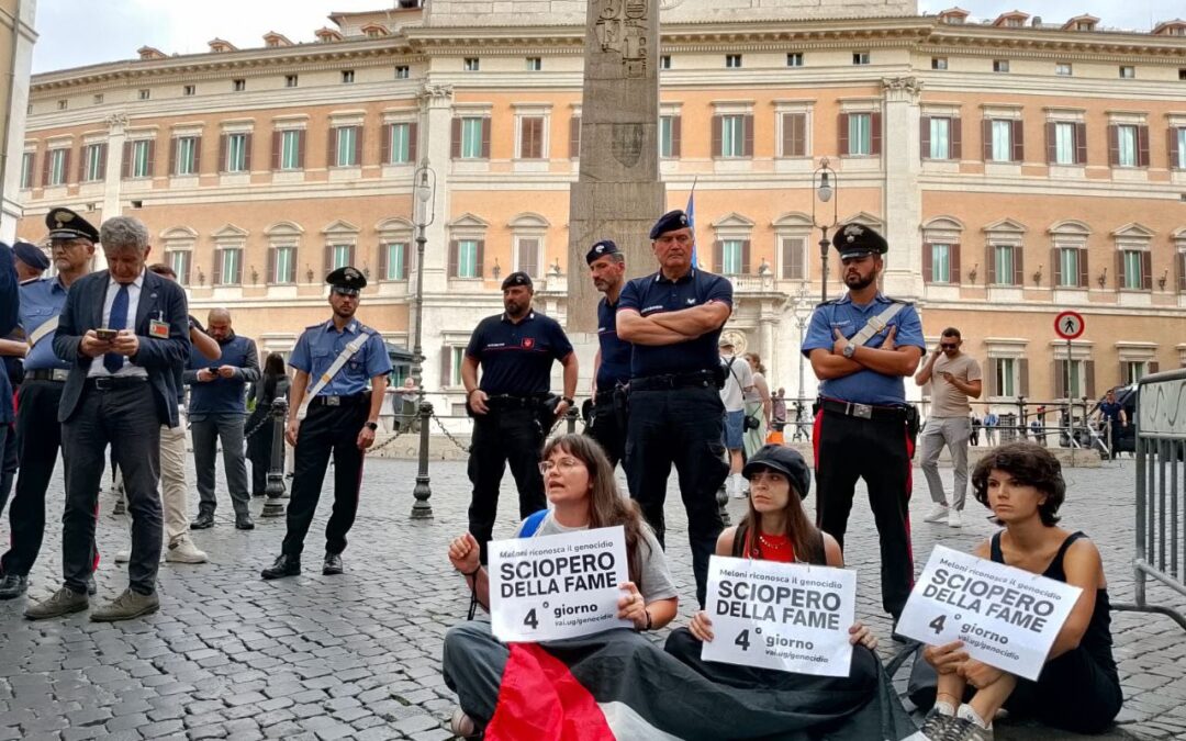 Roma, caricate via al 4° giorno senza cibo